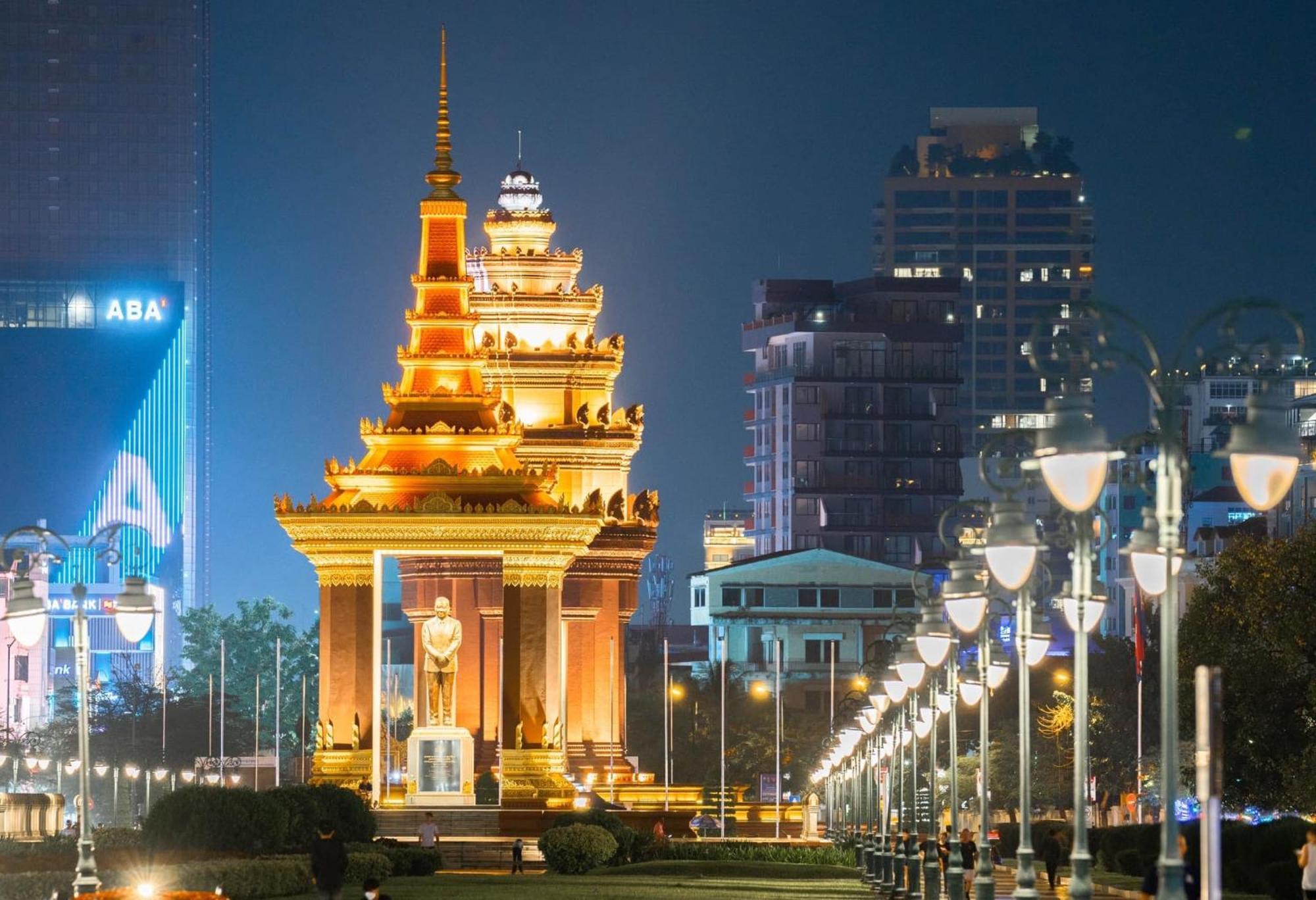 X One Hotel Phnom Penh Esterno foto